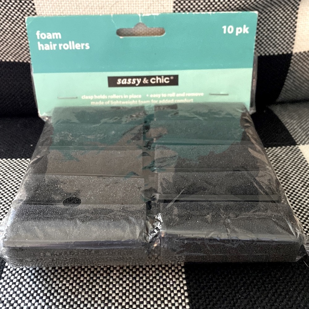 10 pack of Sassy and Chic clasp hold rollers